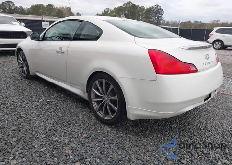 2008 Infiniti G37 Journey z USA, uszkodzony, nr VIN JNKCV64E28M131084